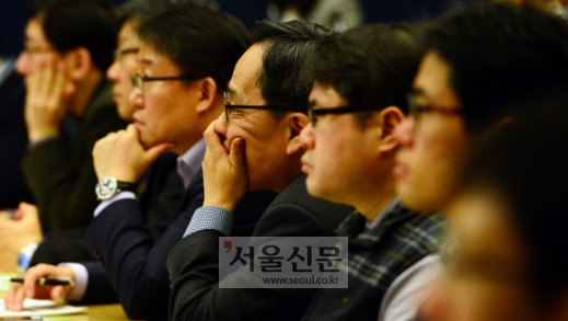 [서울포토] ‘기업활력제고특별법 민관합동 설명회’ 경청하는 참석자들