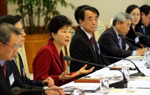 [서울포토] 朴대통령, 국민경제자문회의 주재