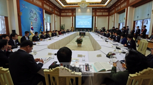 [서울포토] 국민경제자문회의 주재한 박근혜 대통령