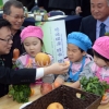[서울포토] 이동필 장관, 어린이 미각교육 시연
