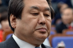 [서울포토] 굳은 표정의 김무성 대표