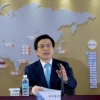 [서울포토]황교안 국무총리, 한국인터넷진흥원 인터넷침해대응센터 종합상황실서 회의