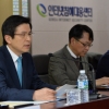 [서울포토]황교안 국무총리, 한국인터넷진흥원 인터넷침해대응센터 종합상황실서 회의