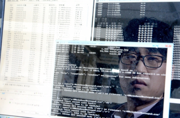 [서울포토] ‘사이버 테러에 대비하라’… 경찰청 모의훈련