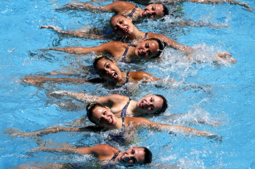 ‘힘들어도 웃어요’… 싱크로나이즈드 스위밍 올림픽 예선전