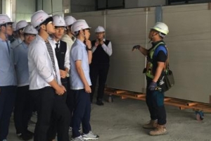 용산구 “직업 고민되는 학생 모이세요”