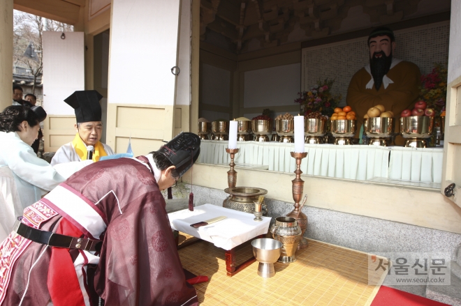 지난해 서울 종로구 사직동 단군성전에서 열린‘어천절 대제’. 종로구 제공 