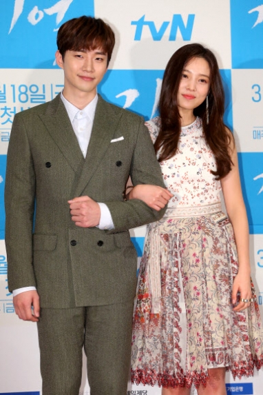 잘 어울리는 준호-윤소희