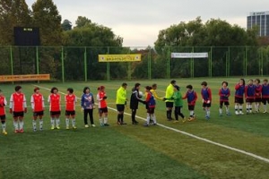 엄마·누나, 공 찰래요?