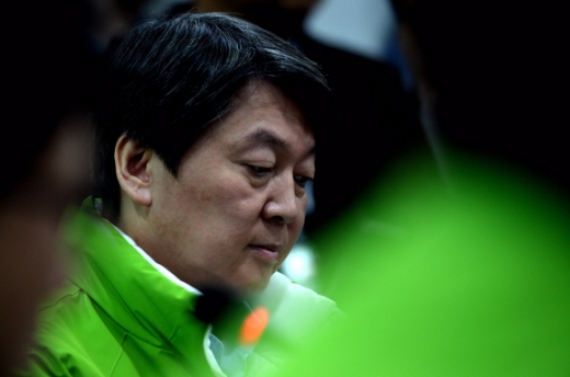 [서울포토]안철수 대표, 국민의당 최고위원회의 참석