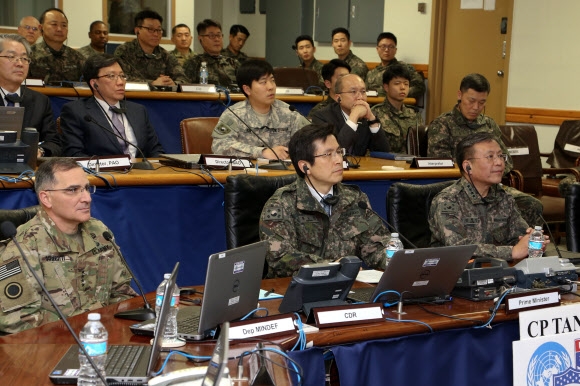 황교안 총리 한미연합사령부 방문