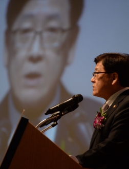 [서울포토]암예방의 날 축사하는 정진엽 장관