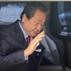 [서울포토] 국회 본청 떠나는 김무성 대표