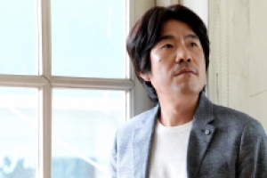 오달수 “성추행 의혹 사실 아냐…입장 늦어 죄송”