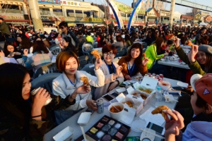 [단독] ‘4000명 치맥 파티’ 중국 관광객, 인천서 3년간 본다