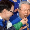 [서울포토] 김종인 ‘음식 맛 좀 볼까’