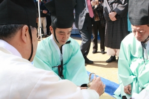 다산 선생 180주기 묘제 종헌관 맡은 이해식 강동구청장