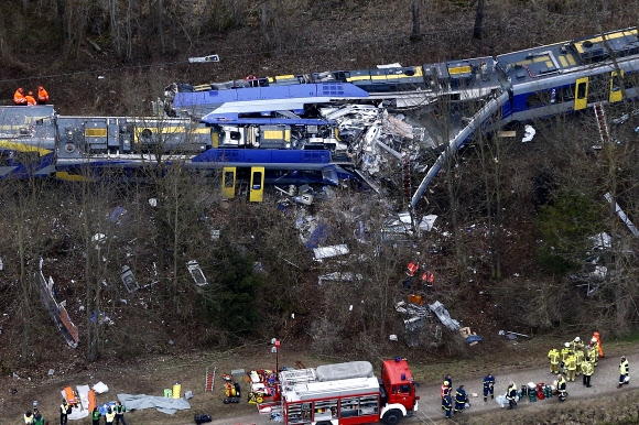 지난 2월 9일 발생한 독일 바이에른주 통근열차 충돌사고 현장. AP=연합뉴스
