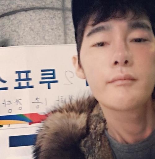 허지웅 인스타그램