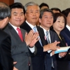 [서울포토] 여야 대표들의 어색한 만남