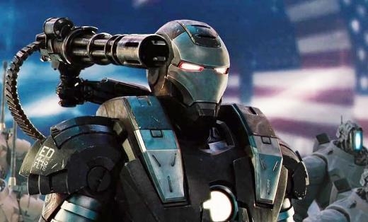 군인 대신 총을 쏘고 정찰 미션을 수행하는 군사용 로봇이 빠르게 진화하는 가운데, 이를 둘러싼 윤리적 문제도 속속 제기되고 있다. 사진은 영화 ‘아이언맨’의 한 장면.