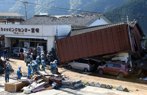 일본 구마모토 지진 ‘처참한 현장’