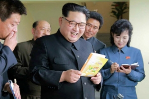 北 김정은, 3주만에 민생행보…공책 공장 시찰