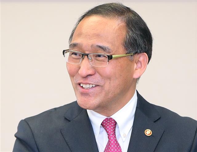 홍윤식 행정자치부 장관 연합뉴스