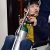 [서울포토]‘산소 호흡기 쓴’ 가습기 살균제 피해 어린이