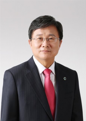 부산대 20대 총장에 전호환 교수