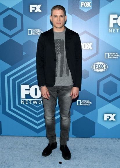 웬트워스 밀러가 16일(현지시간) 뉴욕 센트럴파크 울먼 링크에서 열린 폭스 네트워크의 업프론트 프레젠테이션 파티에 참석해 포즈를 취하고 있다. AP 연합뉴스