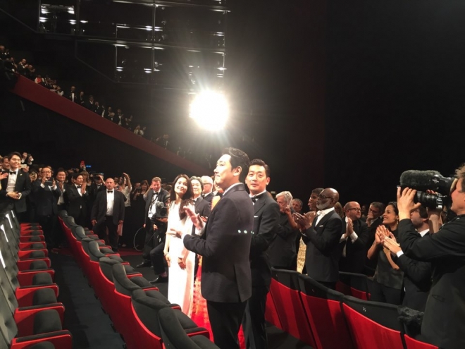 ‘아가씨’ 칸 영화제