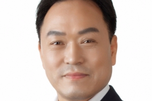 이필운 안양시장 부부, 2016 올해의 시장부부상 수상