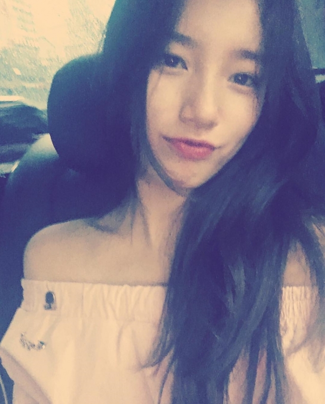 함부로 애틋하게 수지