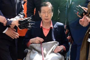 법원, 신격호 후견 개시 결정…경영권 분쟁서 신동빈에 ‘유리’(종합)
