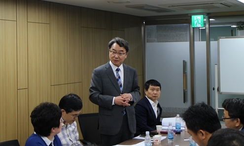 서울시의회 김선갑의원이 24일 열린 서울살림포럼에서 인사말을 하고 있다.