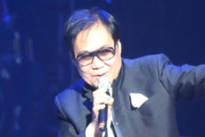 조영남, 쎄시봉 대구 공연 연기...“검찰 소환 대비”