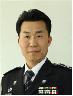 이윤휘 서울구치소 교위