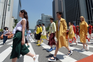 횡단보도 패션쇼