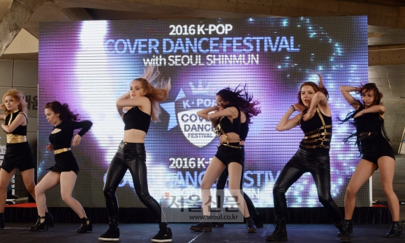 케이팝 커버댄스 페스티벌 준결승 “걸그룹 못지 않죠?”