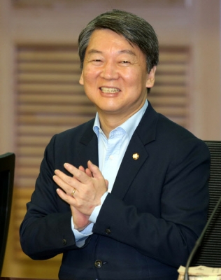 안철수 대표 “국회의장부터 뽑자”