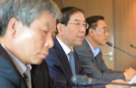 [서울포토] 박원순, 서울시 노사민정협의회 본회의 참석