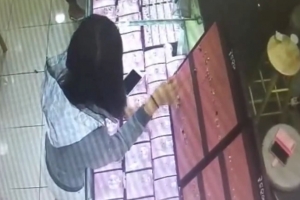 손님가장 금은방 돌며 귀금속 수백만원어치 훔친 여고생 2명 검거