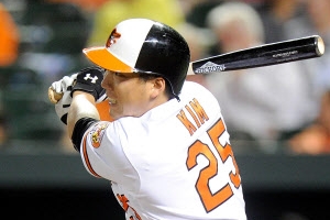 [MLB] 김현수 6게임 연속 안타, 이대호 타박상 교체…승격 최지만은 2 볼넷