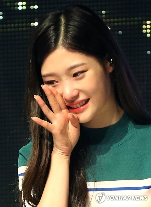 컴백 다이아 정채연