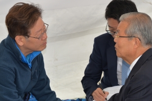 이재명 성남시장 10일 만에 단식 중단 선언... “당 믿고 중단”