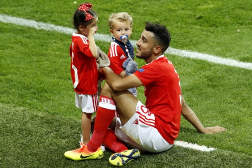 ‘경기장에서 아빠와 함께’