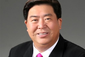 65세 이상 어르신 영등포구서 백세카드 한장으로 할인 누려라