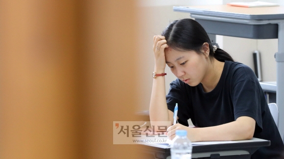 실전처럼 신중하게… 고3 전국연합평가