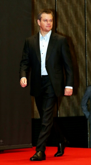 단정한 옷차림의 맷 데이먼